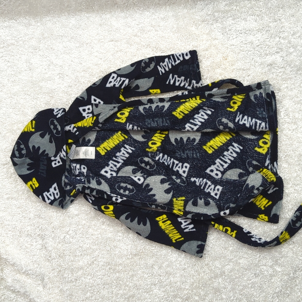 Boys Hooded Batman Bath Robe - Picture 2 of 3